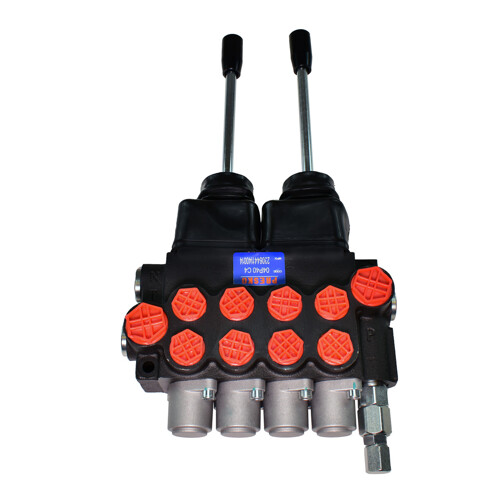 Hydraulický rozdeľovač , 4-sekciový, 40 l, 2 joysticky